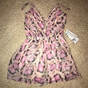 Show Me Your Mumu romper size Large